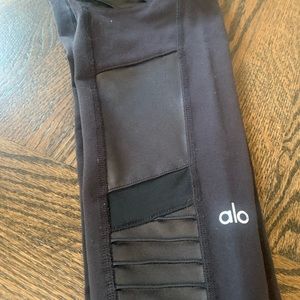 Alo Black Leggings